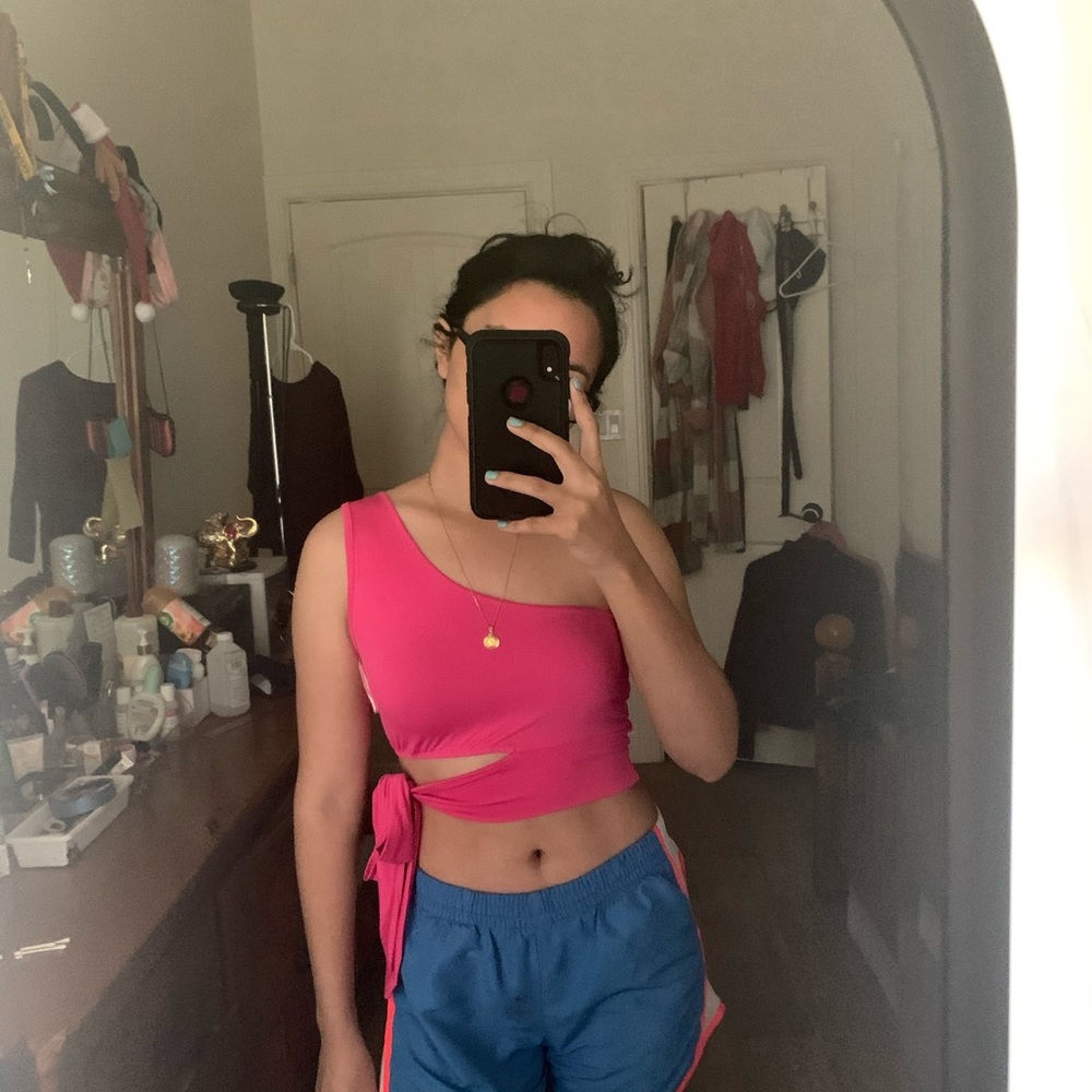 CROP TOP - Picture 2 of 3